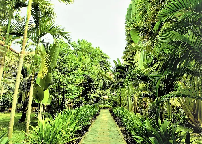 Sonalong Boutique Village & 4*